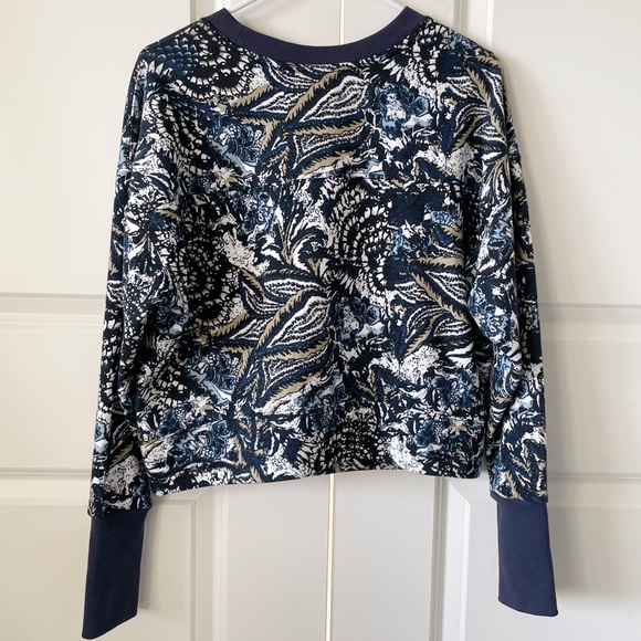 Joie Caleigh Paisley Floral Cropped Sweatshirt Size Medium - Picture 10 of 12